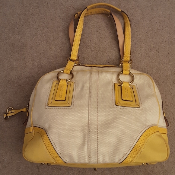 Coach handbag ** SPECIAL Today** - Picture 2 of 8